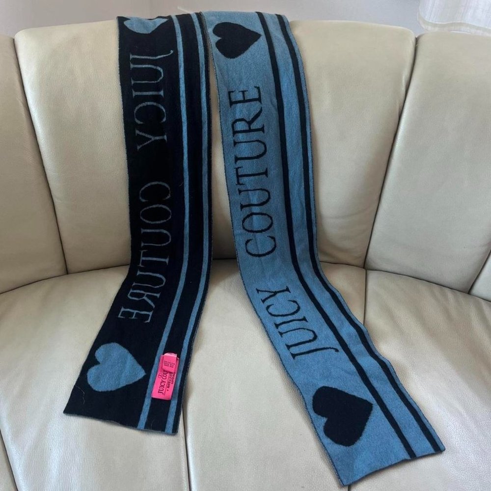 Juicy Couture Black and Blue knit scarf